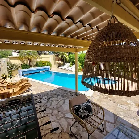 Small Oasis With Pool Near And Olhao *